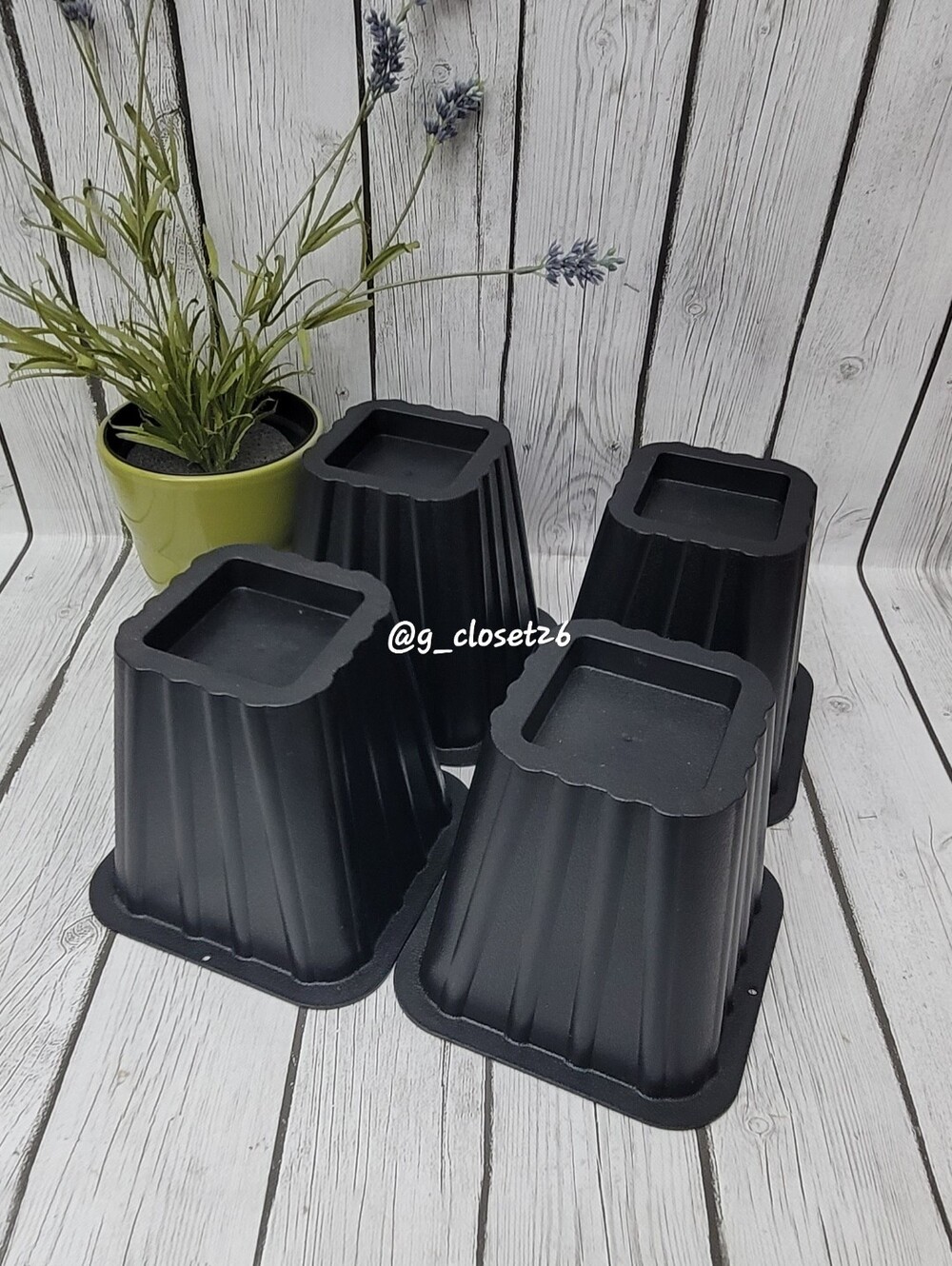 4 Rich Black Bed Risers — Matte Black